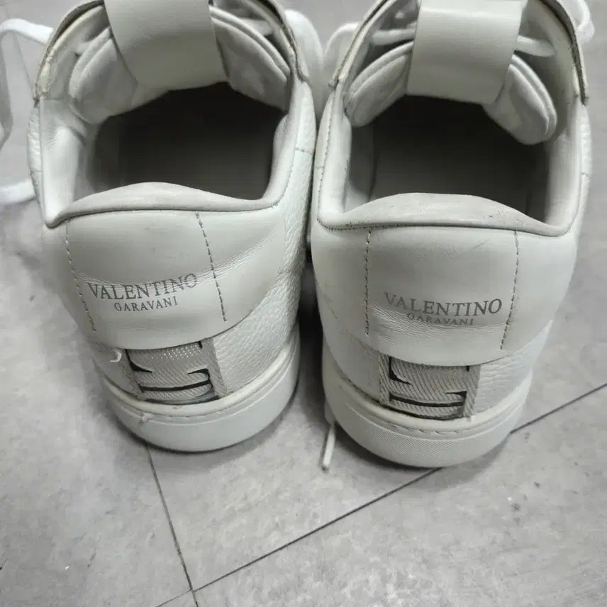 [BUNJANG] Valentino Garavani VL7N Sneakers (44) / 발렌티노 가라바니 VL7N 스니커즈(44) 270