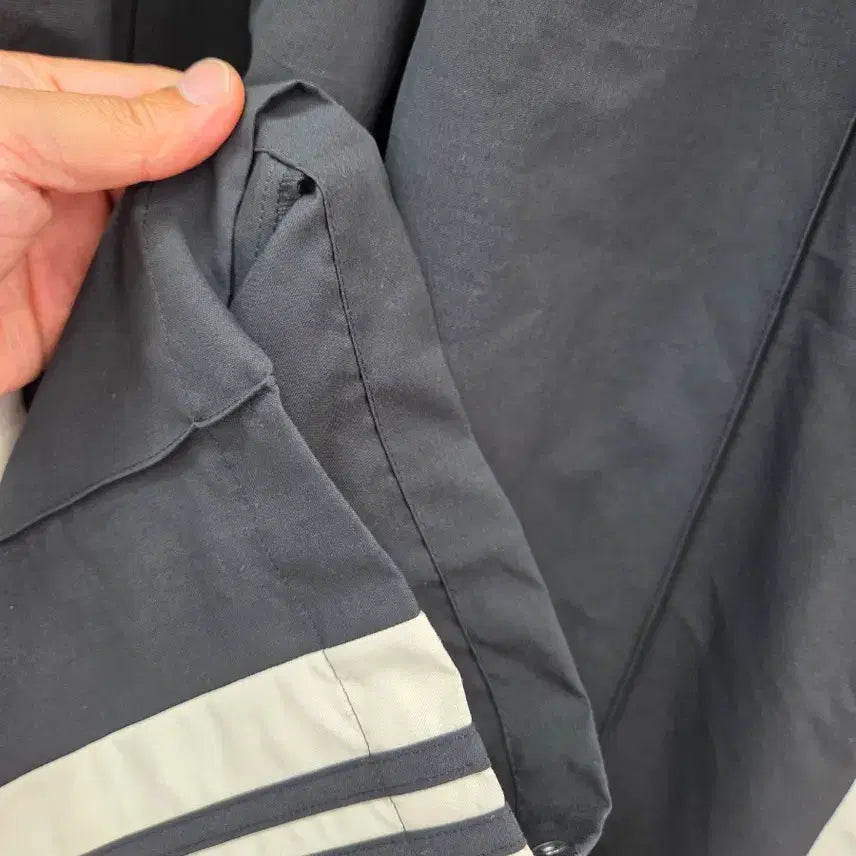 [BUNJANG] Adidas Anti University Woven Track Pants - Black (2XL) / 2XL 아디다스 안티 유니버시티 우븐 트랙 팬츠 블랙