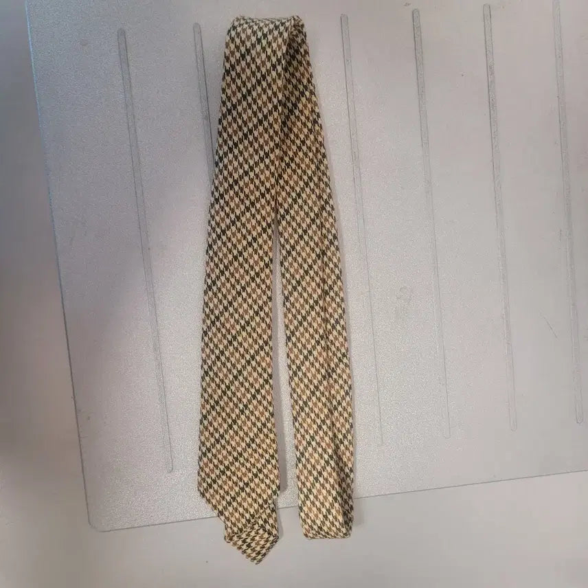 [BUNJANG] Houndstooth Check Pattern Necktie / 하운드투스 체크무늬 넥타이