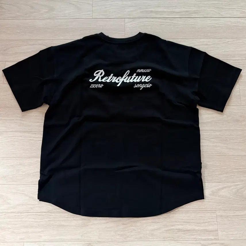[SOLD OUT] 송지오 지제로 레트로 퓨처 티셔츠 블랙 - XS 사이즈