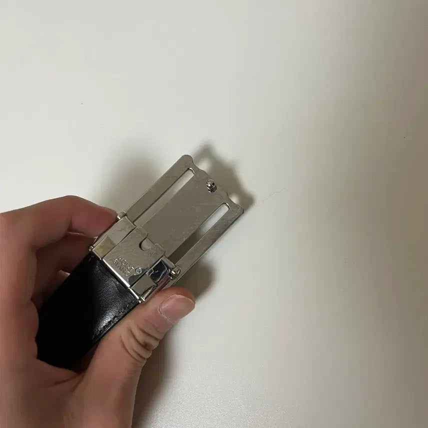[SOLD OUT] 몽블랑 라버서블 자동버클벨트
