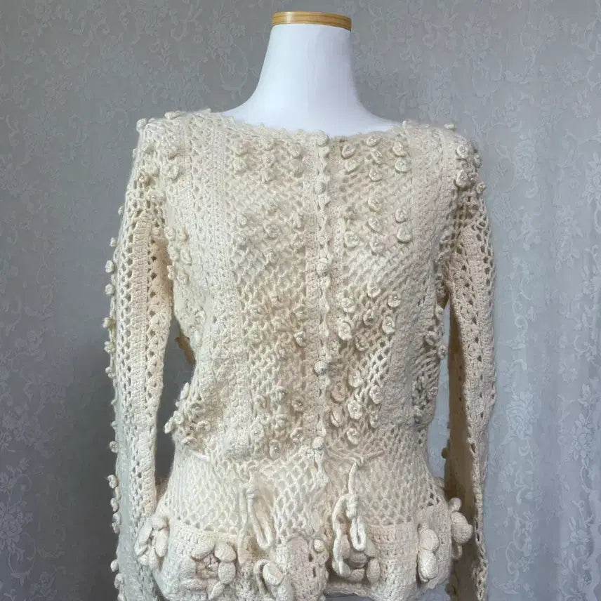 [BUNJANG] Vintage Floral Crochet Knit Cardigan / 플라워 입체 디테일 빈티지 크로쉐 니트 가디건