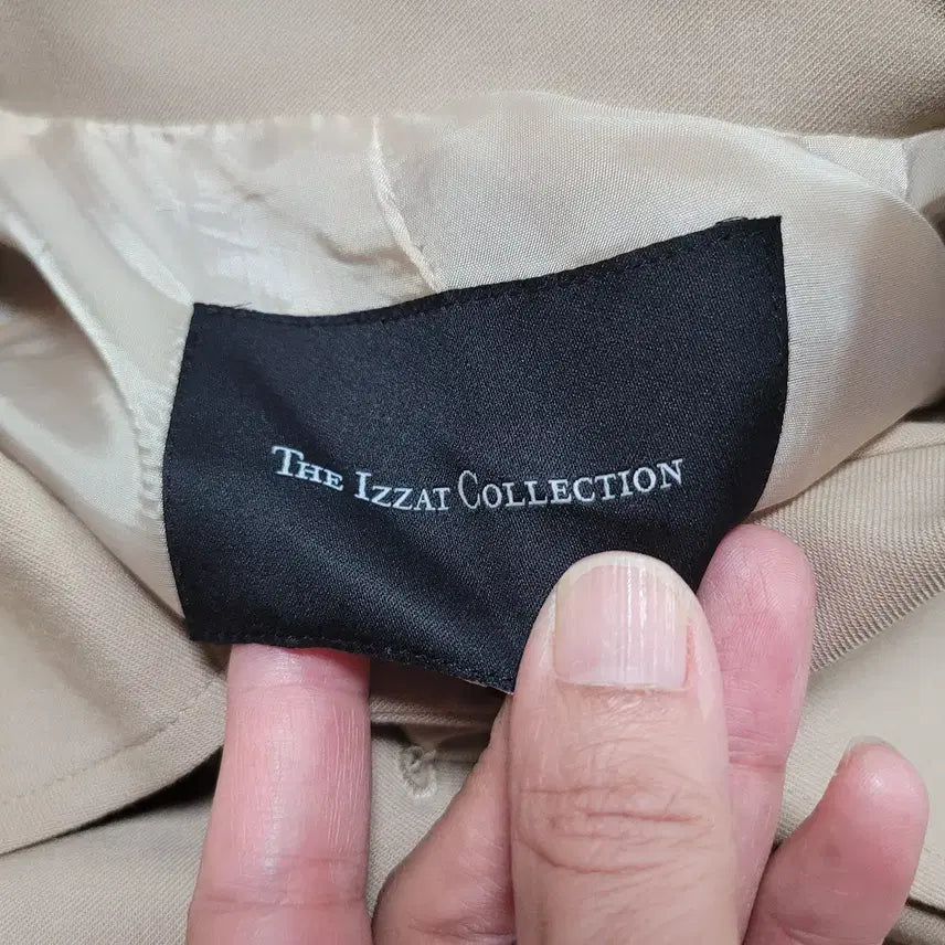 [BUNJANG] THE IZZAT Belted Slit Trench Coat / 더아이잗컬렉션(THE IZZAT) 벨티드 슬릿 트렌치코트 55-66