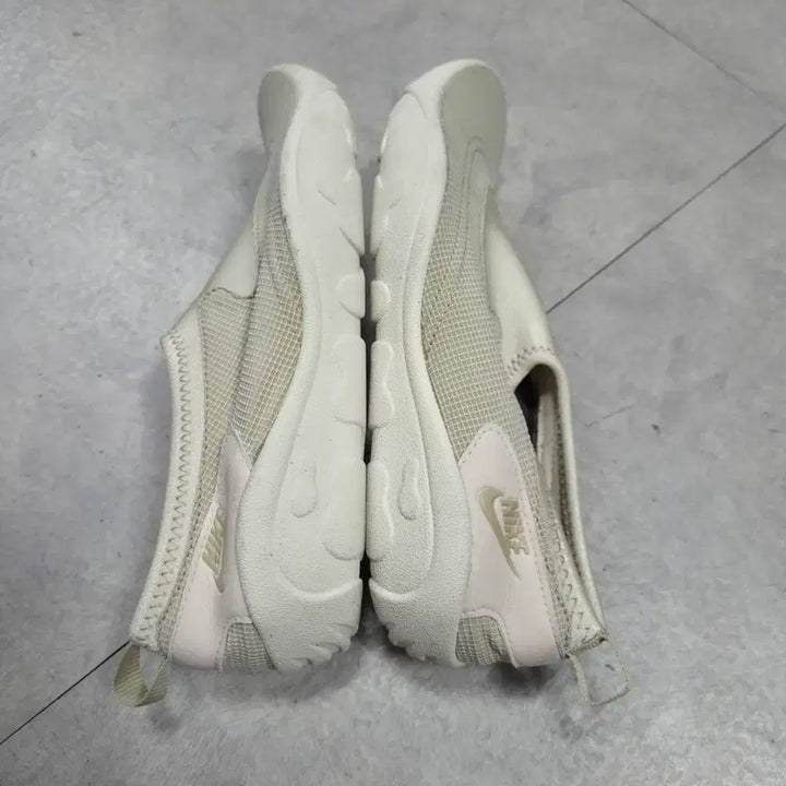 [BUNJANG] Nike Aqua Turf Shoes 260 / 나이키 아쿠아 터프 슈즈  260