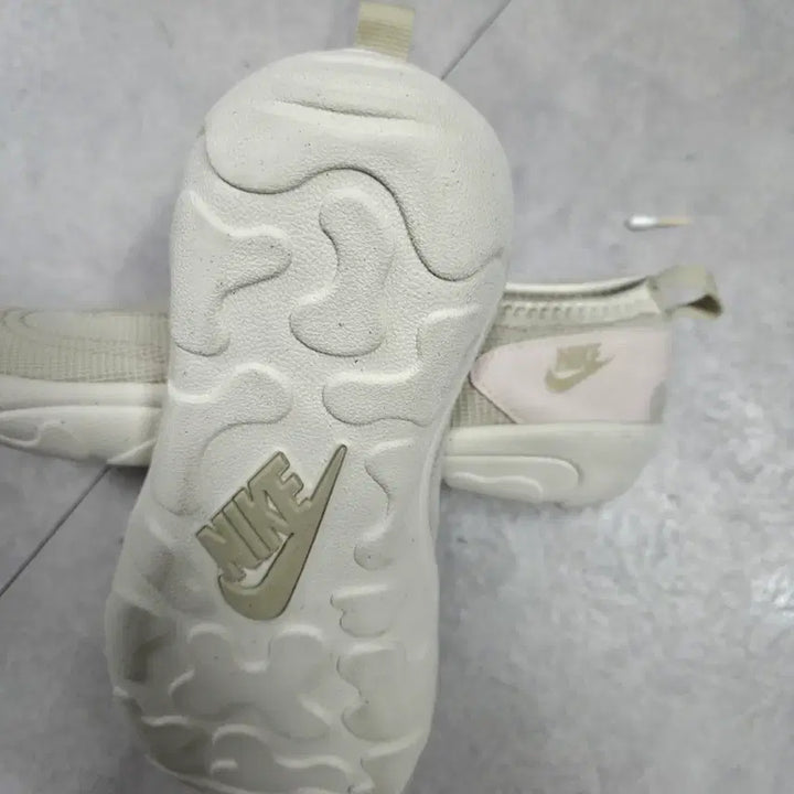 [BUNJANG] Nike Aqua Turf Shoes 260 / 나이키 아쿠아 터프 슈즈  260