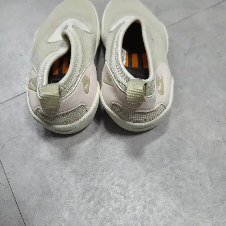 [BUNJANG] Nike Aqua Turf Shoes 260 / 나이키 아쿠아 터프 슈즈  260