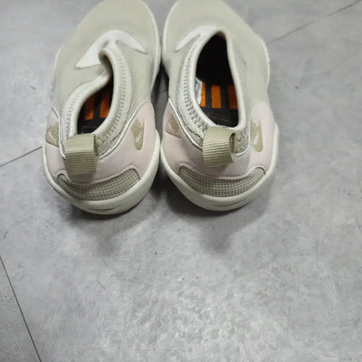 [BUNJANG] Nike Aqua Turf Shoes 260 / 나이키 아쿠아 터프 슈즈  260