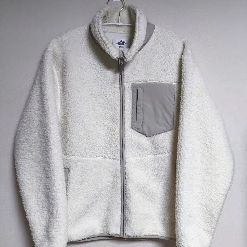 [SOLD OUT] SWIB 보아 플리스 집업 자켓 공용 라지 사이즈 100