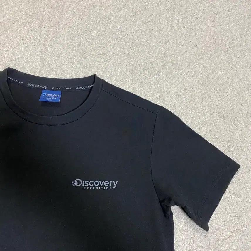 [SOLD OUT] 디스커버리 익스페디션 검정 반팔 티셔츠 95