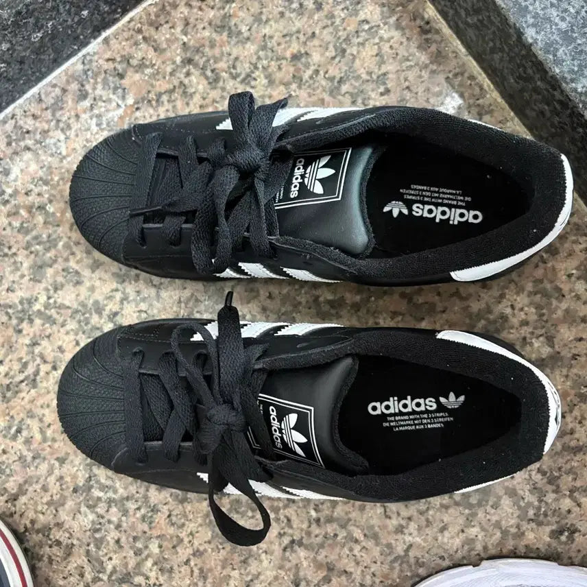 [BUNJANG] Adidas Superstar Black 235 Sneakers / 아디다스 슈퍼스타 블랙 235 한번착용 박스있음