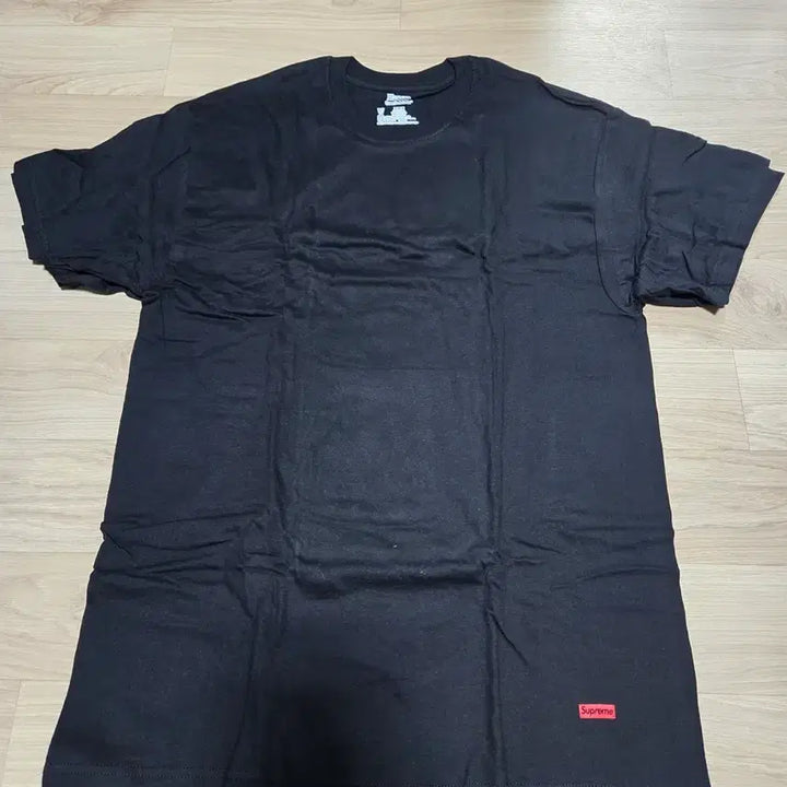 [SOLD OUT] 슈프림 헤인즈 블랙 M (2장)