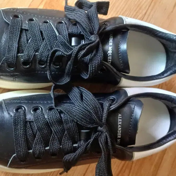 [BUNJANG] Alexander McQueen Oversized Sneakers 240mm / 알렉산더 맥퀸 오버솔 스니커즈  240mm