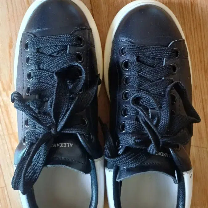 [BUNJANG] Alexander McQueen Oversized Sneakers 240mm / 알렉산더 맥퀸 오버솔 스니커즈  240mm