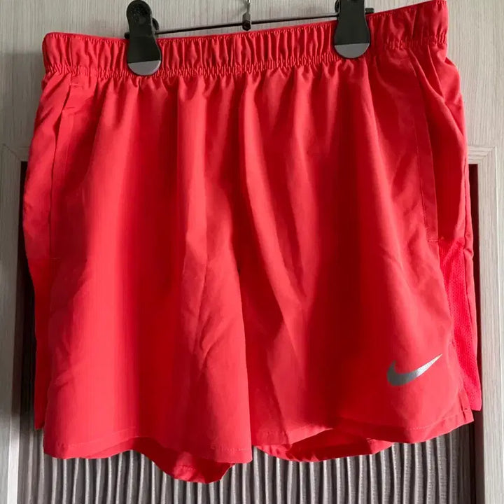 [BUNJANG] Nike Dri-FIT Challenger Shorts (Bright Crimson) / [국내 L / 85] 나이키 드라이 핏 챌린저 쇼츠