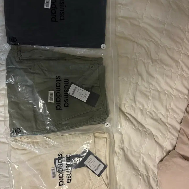 [BUNJANG] Musinsa Standard Satin Tapered Officer Pants / 무신사 스탠다드 백 사틴 테이퍼드 오피서 팬츠