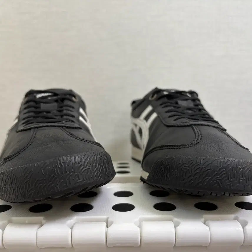 [SOLD OUT] 오니츠카타이거 여성 스니커즈 240