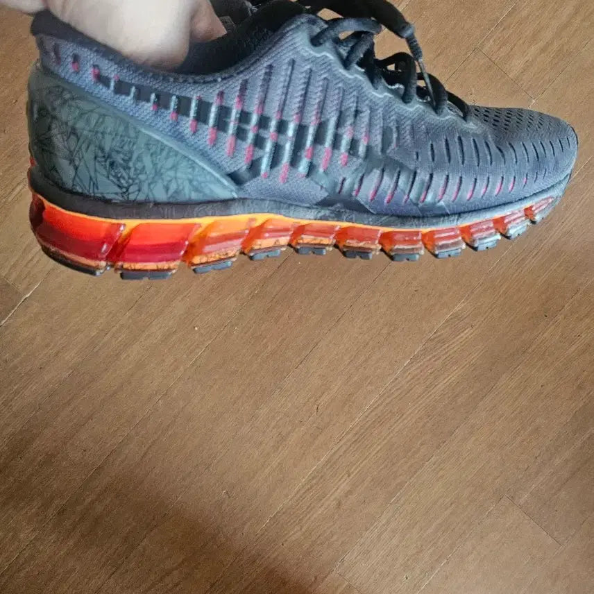 [SOLD OUT] 아식스 젤퀀텀 360  270