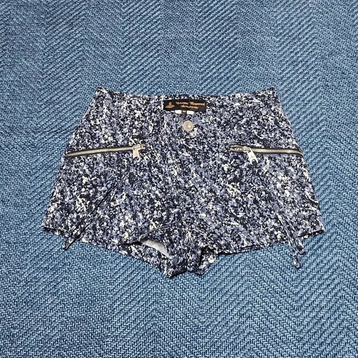 [BUNJANG] Vivienne Westwood Flower Print Shorts / 비비안웨스트우드 플라워 프린트 반바지