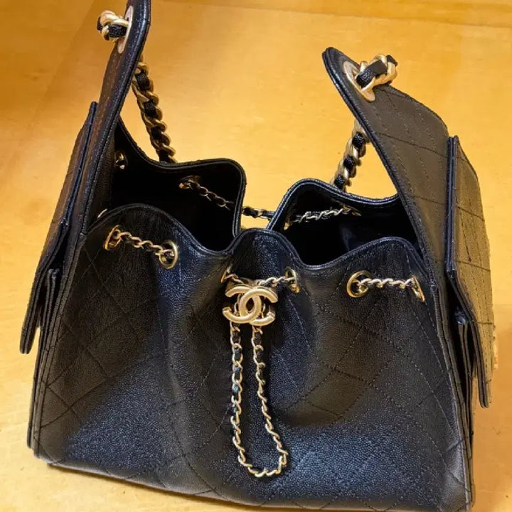 [SOLD OUT] 샤 스타일 25백 캐비어 스몰