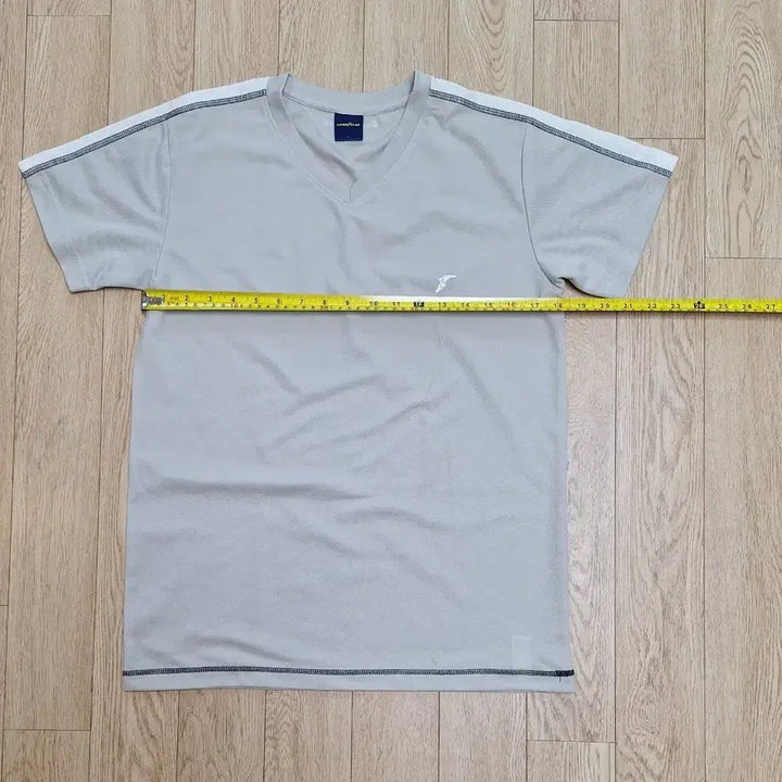[BUNJANG] Goodyear Tire T-shirt (L) / 미사용 굿이어 타이어 반팔티 L사이즈 (90정도)(줄자사진 참고하시길요
