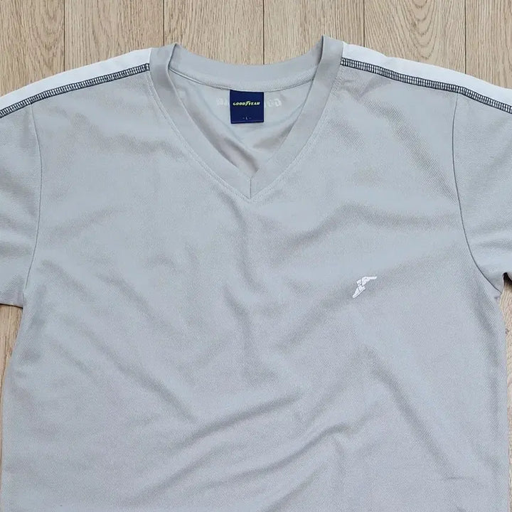[BUNJANG] Goodyear Tire T-shirt (L) / 미사용 굿이어 타이어 반팔티 L사이즈 (90정도)(줄자사진 참고하시길요