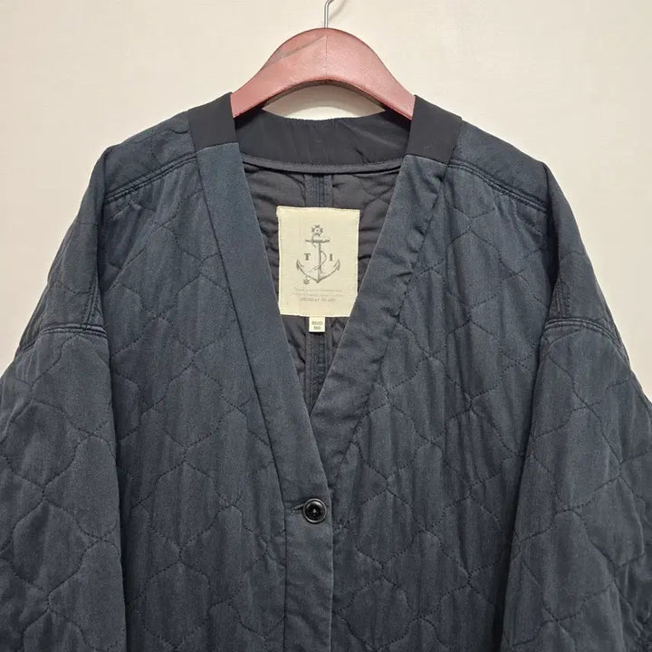 [BUNJANG] Thursday Island Quilted Coat / 써스데이아일랜드 노카라  퀼팅 코트