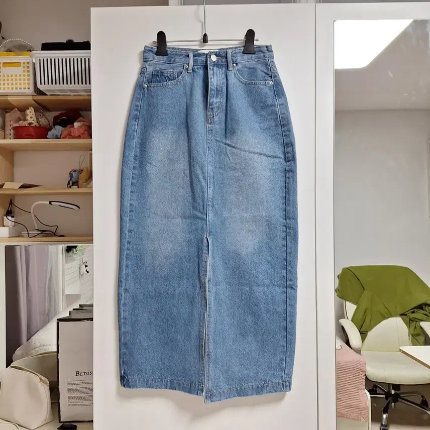 [SOLD OUT] (새상품) 럽미 청 데님 롱 스커트 S사이즈