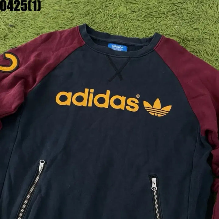[BUNJANG] Adidas Fleece Sweatshirt Black/Burgundy / 아디다스 기모 맨투맨 티셔츠 블랙/버건디