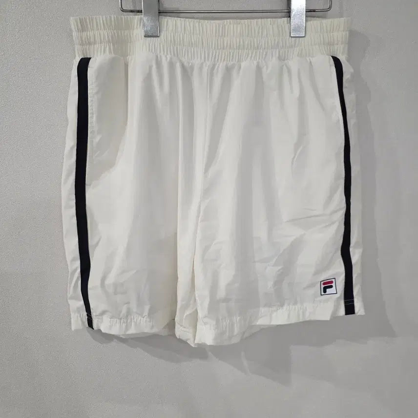 [BUNJANG] Fila White Line Point Shorts / 휠라 FILA 화이트 반바지 라인 포인트 M