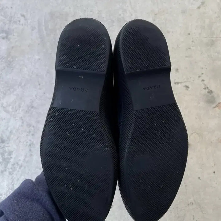 [BUNJANG] Prada Leather Slip-on Shoes / 00s Prada All Black Laether Slip-on