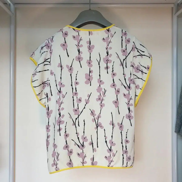 [BUNJANG] MARNI Archive Silk Cherry Blossom Pattern Crop Blouse / 명품 MARNI 마르니 아카이브 실크 벚꽃패턴 날개소매 크롭 블라우스
