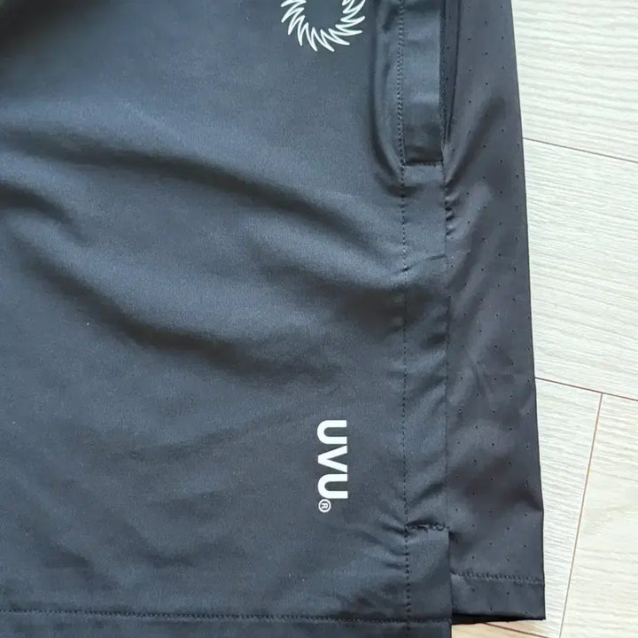 [SOLD OUT] UVU 트레이닝 쇼츠 블랙