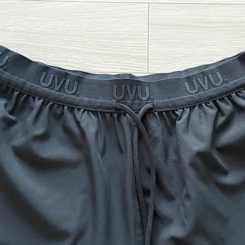 [SOLD OUT] UVU 트레이닝 쇼츠 블랙