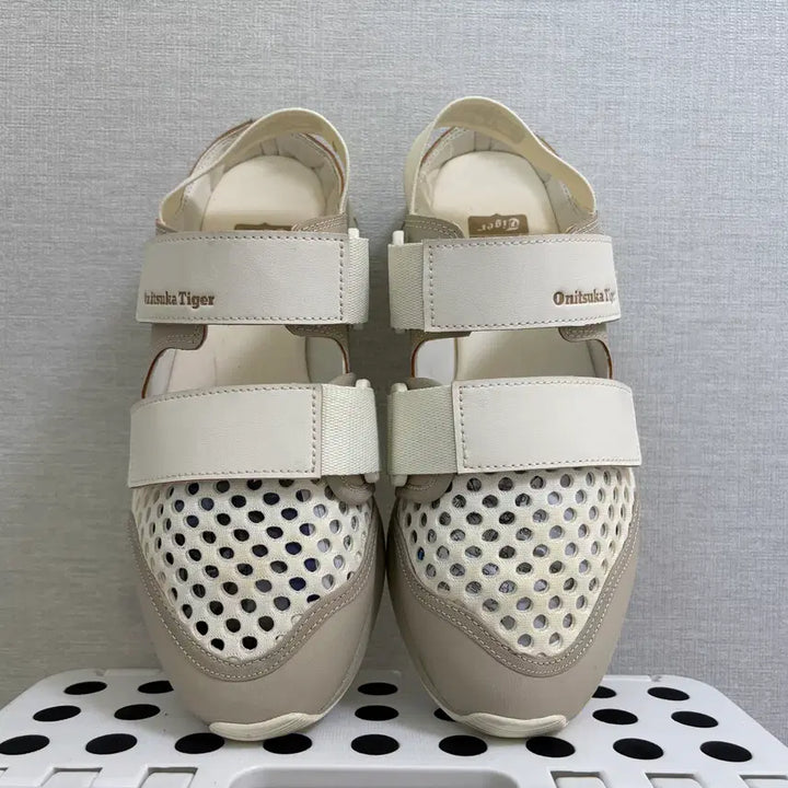 [SOLD OUT] 오니츠카타이거 레빌락 샌들 250