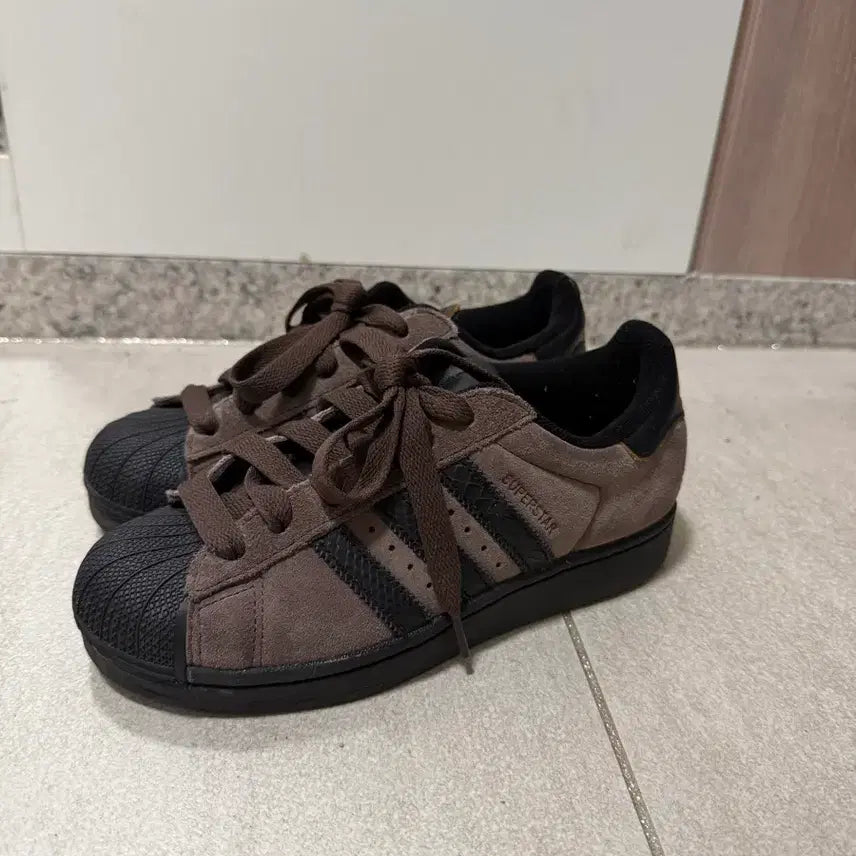 [BUNJANG] Adidas Superstar Brown Sneakers / 아디다스 슈퍼스타 브라운 225