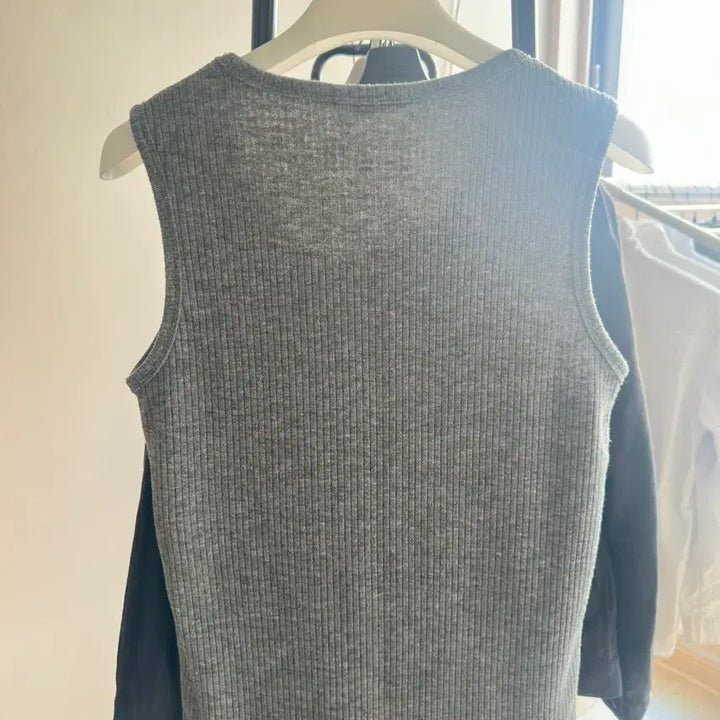 [BUNJANG] Divein Sleeveless Top Gray Size 2 / 다이브인 슬리브리스 멜란지 그레이 2사이즈
