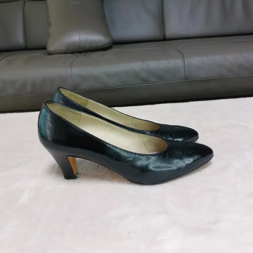 [BUNJANG] Ferragamo Heels / (225)페레가모 구두