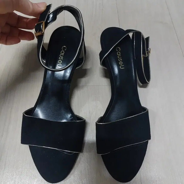[BUNJANG] CauseU Black Suede Heel Sandals 260mm / 여자구두 샌들 260