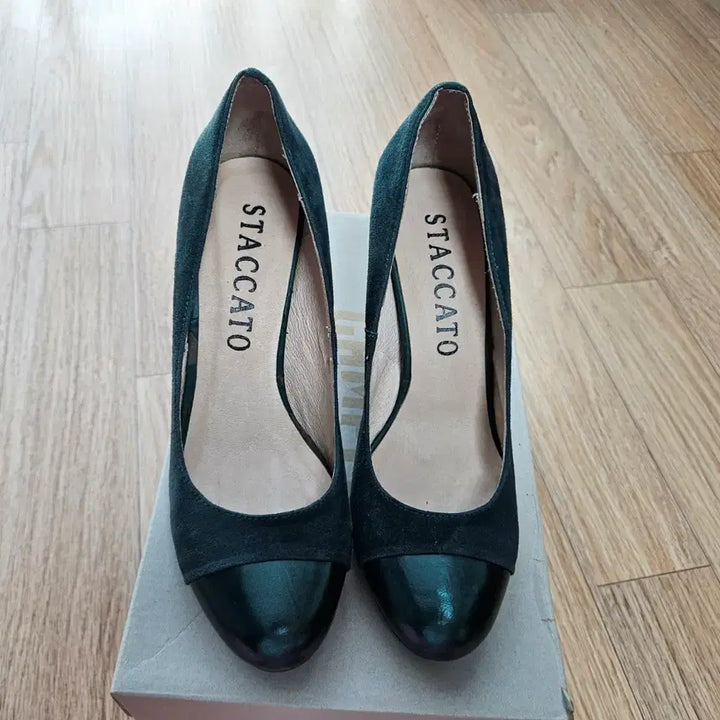 [BUNJANG] Staccato 225mm Suede Heels / 스타카토 구두 225사이즈
