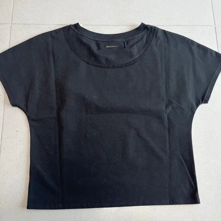 [BUNJANG] Trimming Bird Horizon Logo Crop T-Shirt / 트리밍버드 Horizon Logo Crop T-Shirts 차콜