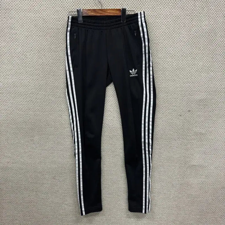 [BUNJANG] Adidas Europa Track Pants (M14249) - Track Pants / 아디다스 유로파 트랙팬츠 츄리닝바지 90 M14249