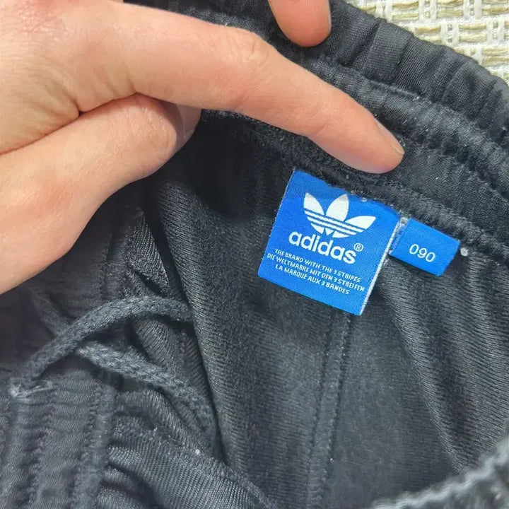 [BUNJANG] Adidas Europa Track Pants (M14249) - Track Pants / 아디다스 유로파 트랙팬츠 츄리닝바지 90 M14249