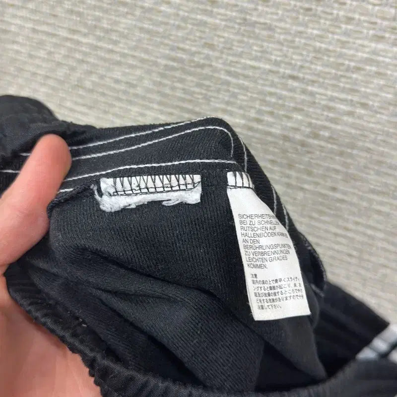 [BUNJANG] Adidas Europa Track Pants (M14249) - Track Pants / 아디다스 유로파 트랙팬츠 츄리닝바지 90 M14249