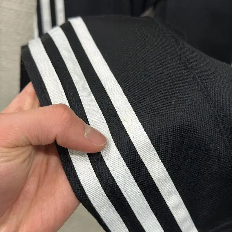[BUNJANG] Adidas Europa Track Pants (M14249) - Track Pants / 아디다스 유로파 트랙팬츠 츄리닝바지 90 M14249