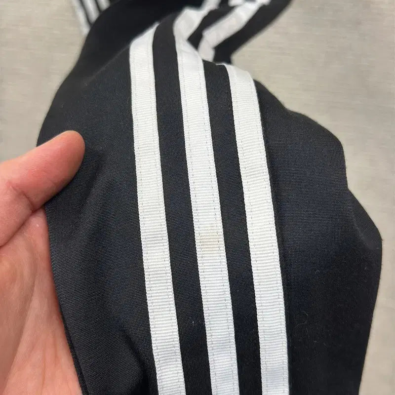 [BUNJANG] Adidas Europa Track Pants (M14249) - Track Pants / 아디다스 유로파 트랙팬츠 츄리닝바지 90 M14249