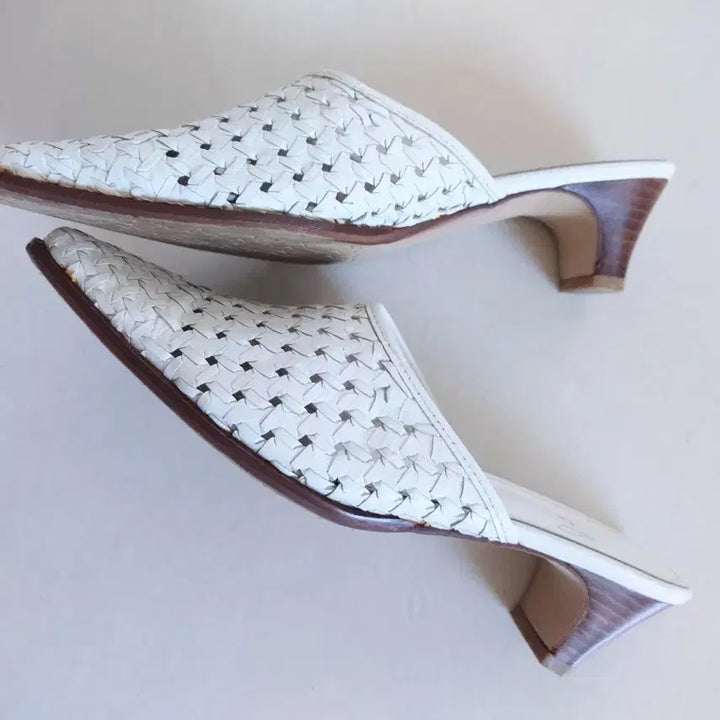 [BUNJANG] Ing Leather Mule Slippers / ing 뮬 슬리퍼 소가죽