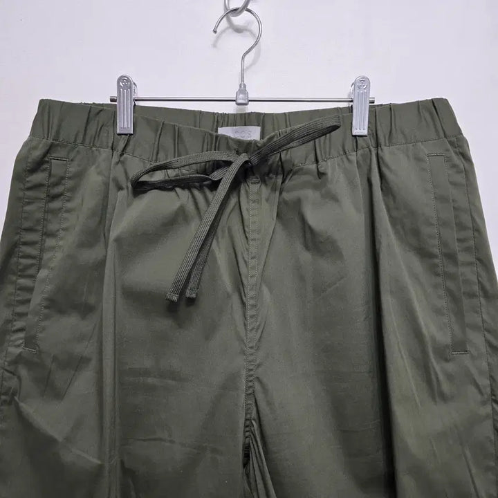 [BUNJANG] COS Woven Banding Shorts / 코스 우븐 밴딩  반바지입니다