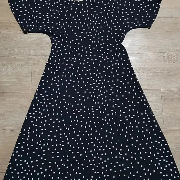 [BUNJANG] Attention Dot Long Dress / Attention 도트 롱원피스 55