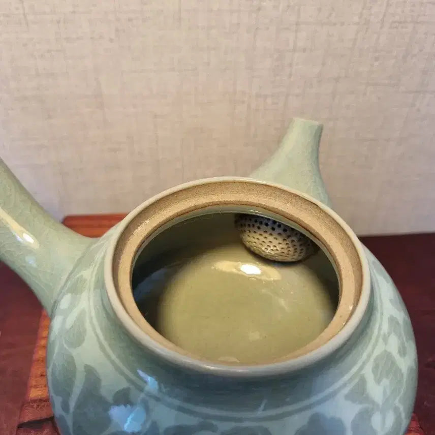 [BUNJANG] Yerim Ceramic Celadon Peony Design Tea Set / [예림도예 작품] 청자 모란문 3인 다관 공도배 다기세트