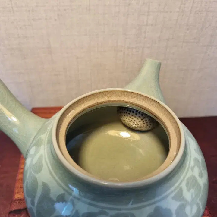 [BUNJANG] Yerim Ceramic Celadon Peony Design Tea Set / [예림도예 작품] 청자 모란문 3인 다관 공도배 다기세트